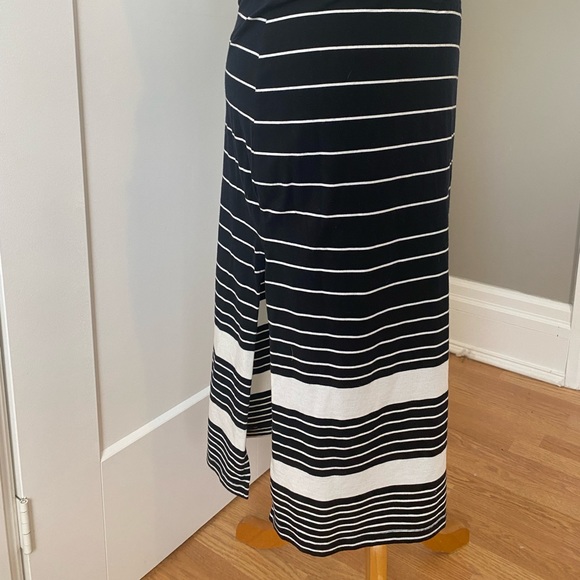 MIDI Striped skirt - Picture 5 of 9